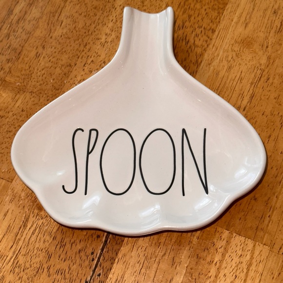 Rae Dunn SPOON Shell Shape Ceramic Spoon Rest with No Handle Brand New!! - Picture 1 of 1